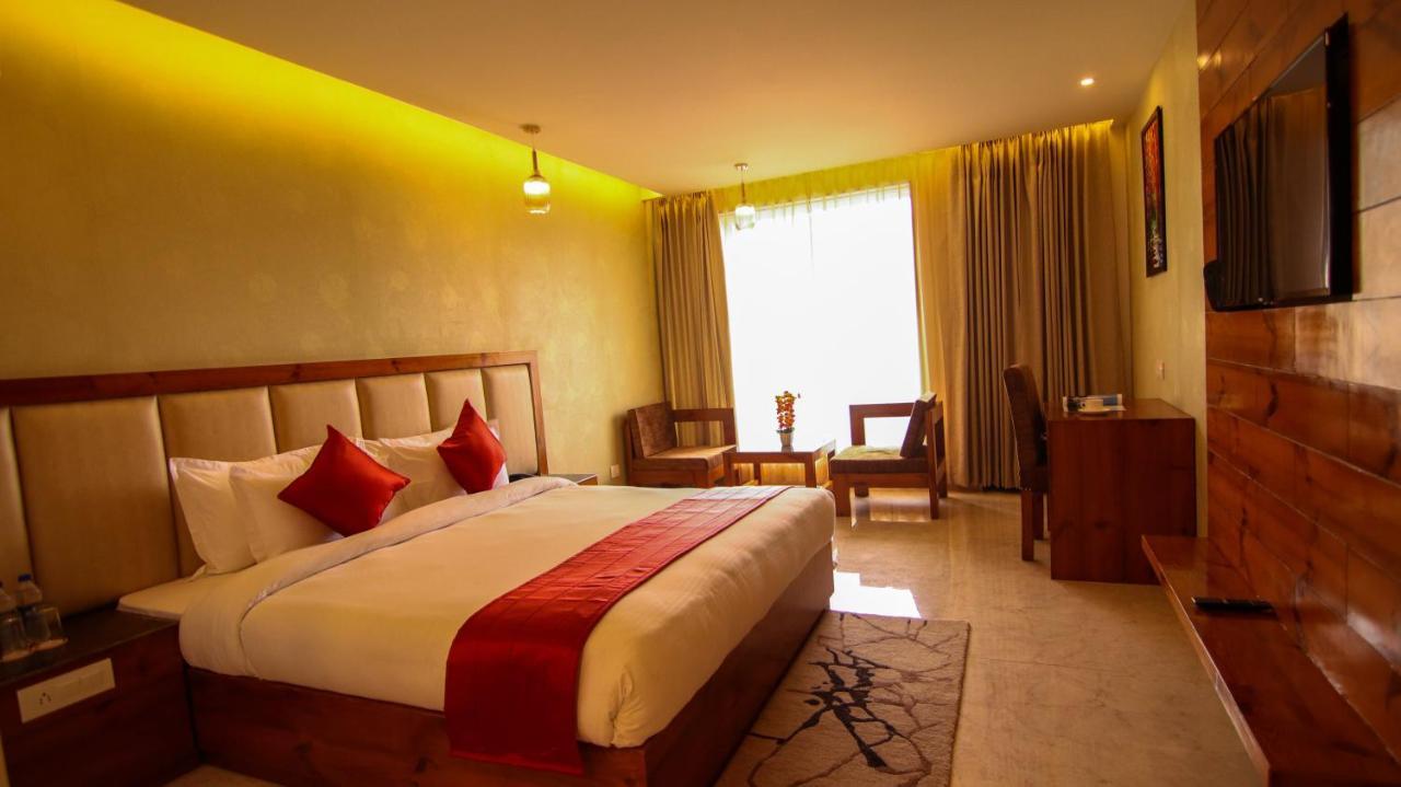 Golden Fern Resort Shimla Extérieur photo