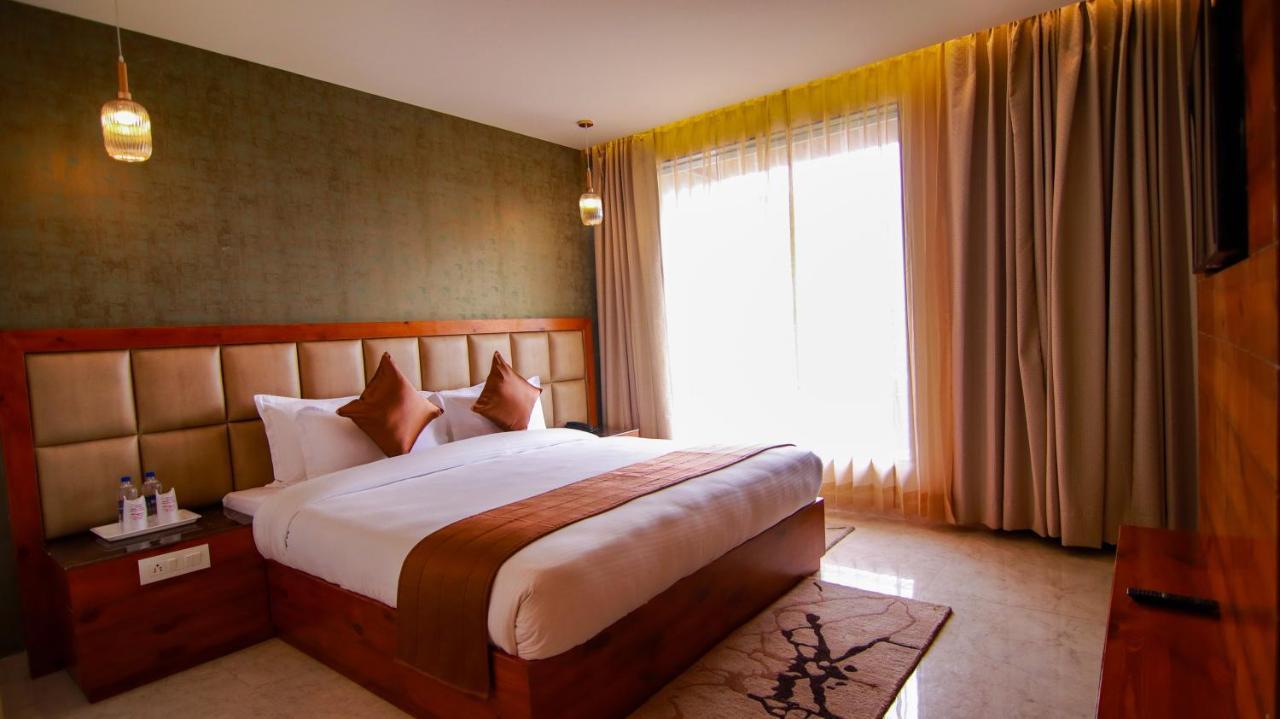 Golden Fern Resort Shimla Extérieur photo