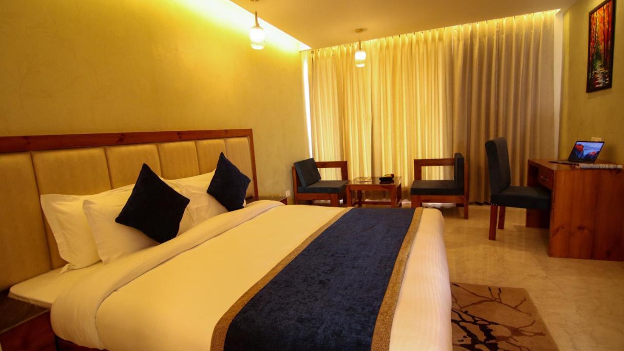 Golden Fern Resort Shimla Extérieur photo