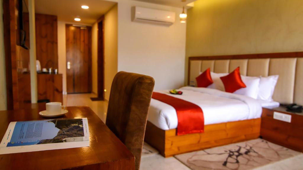 Golden Fern Resort Shimla Extérieur photo