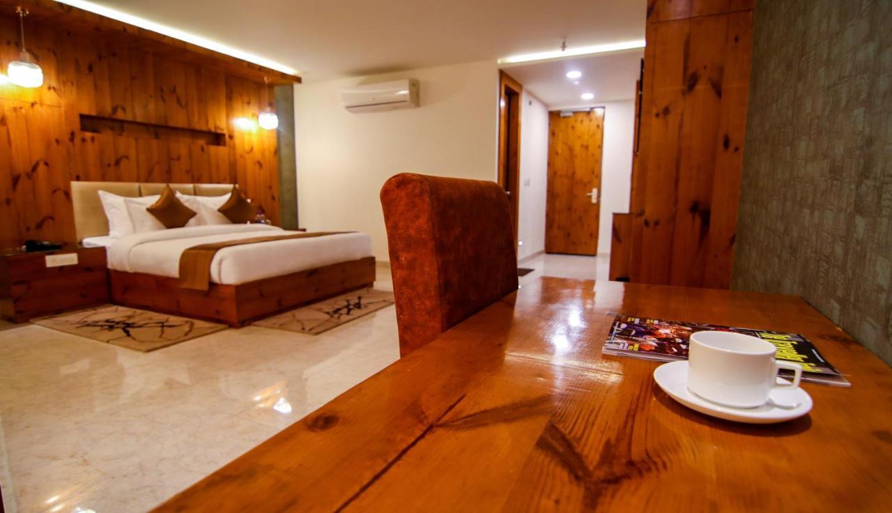 Golden Fern Resort Shimla Extérieur photo