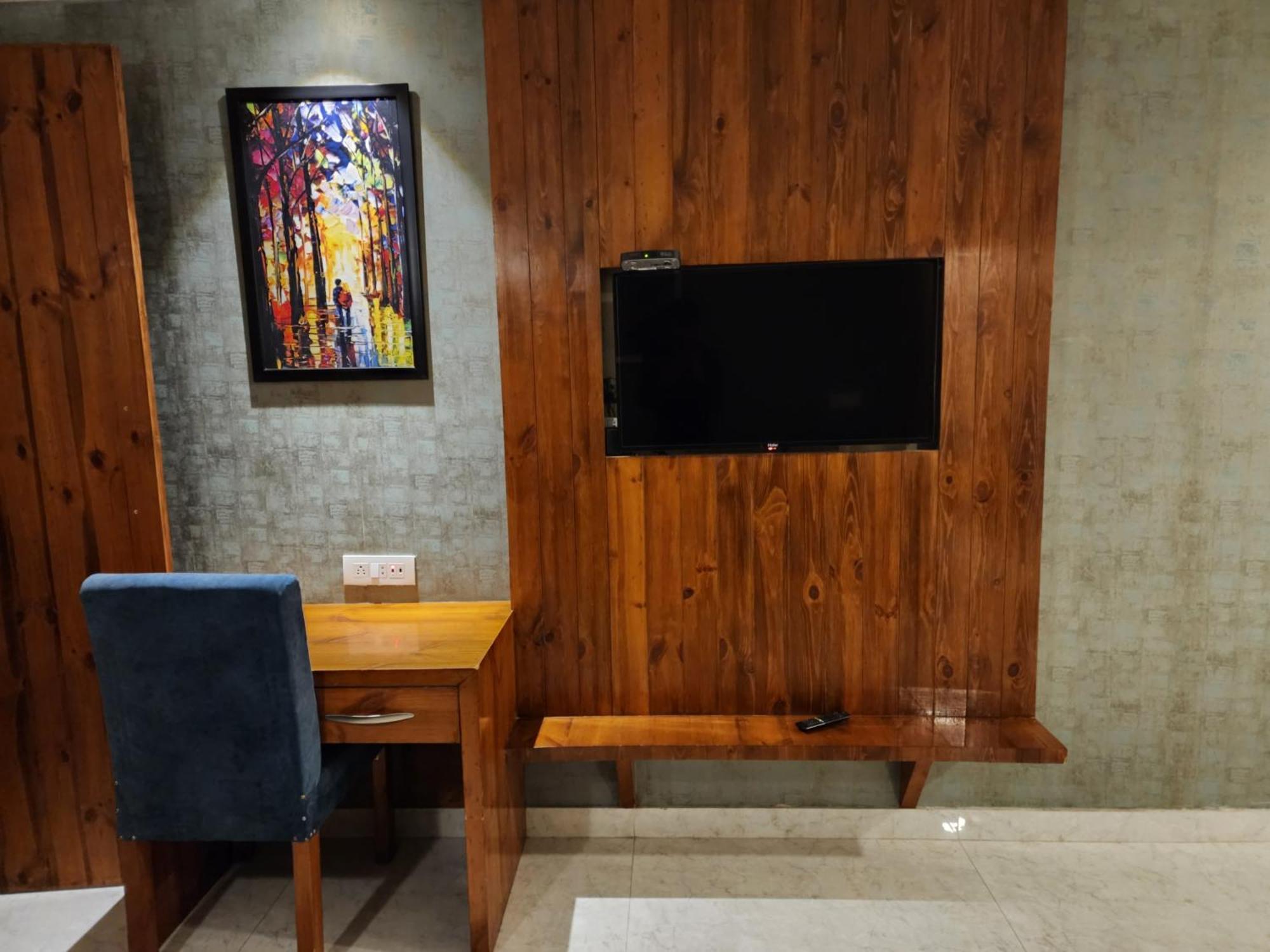 Golden Fern Resort Shimla Extérieur photo