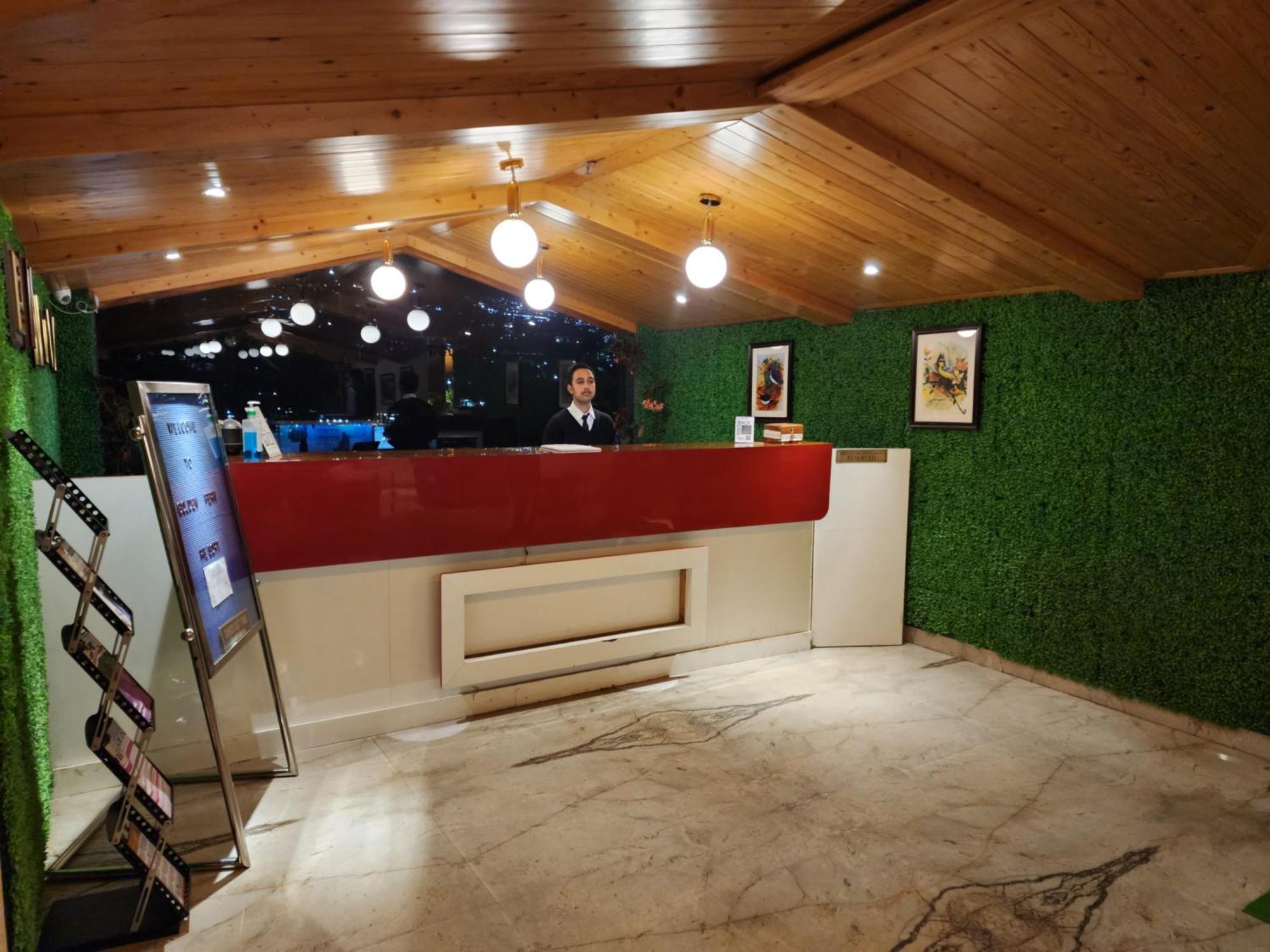 Golden Fern Resort Shimla Extérieur photo