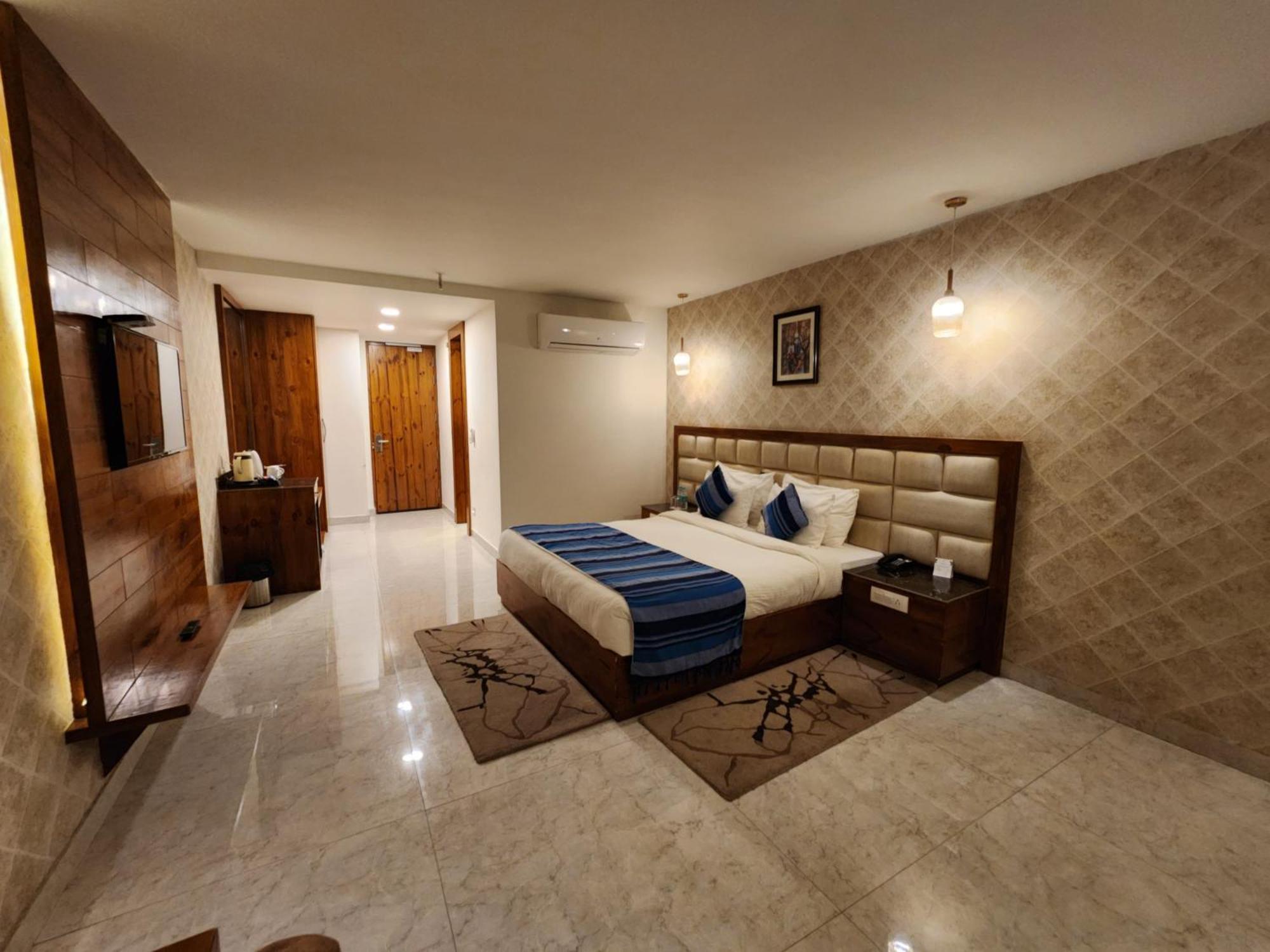 Golden Fern Resort Shimla Extérieur photo