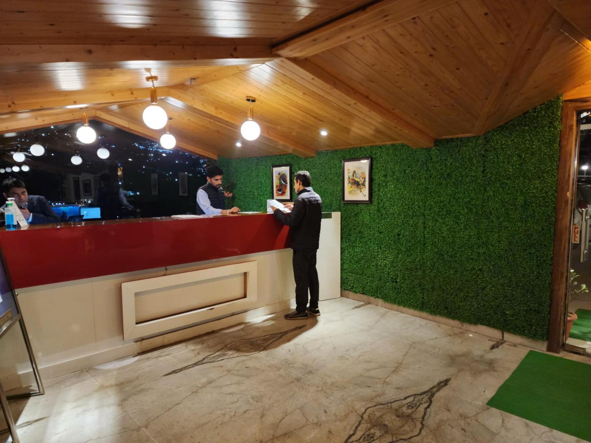 Golden Fern Resort Shimla Extérieur photo