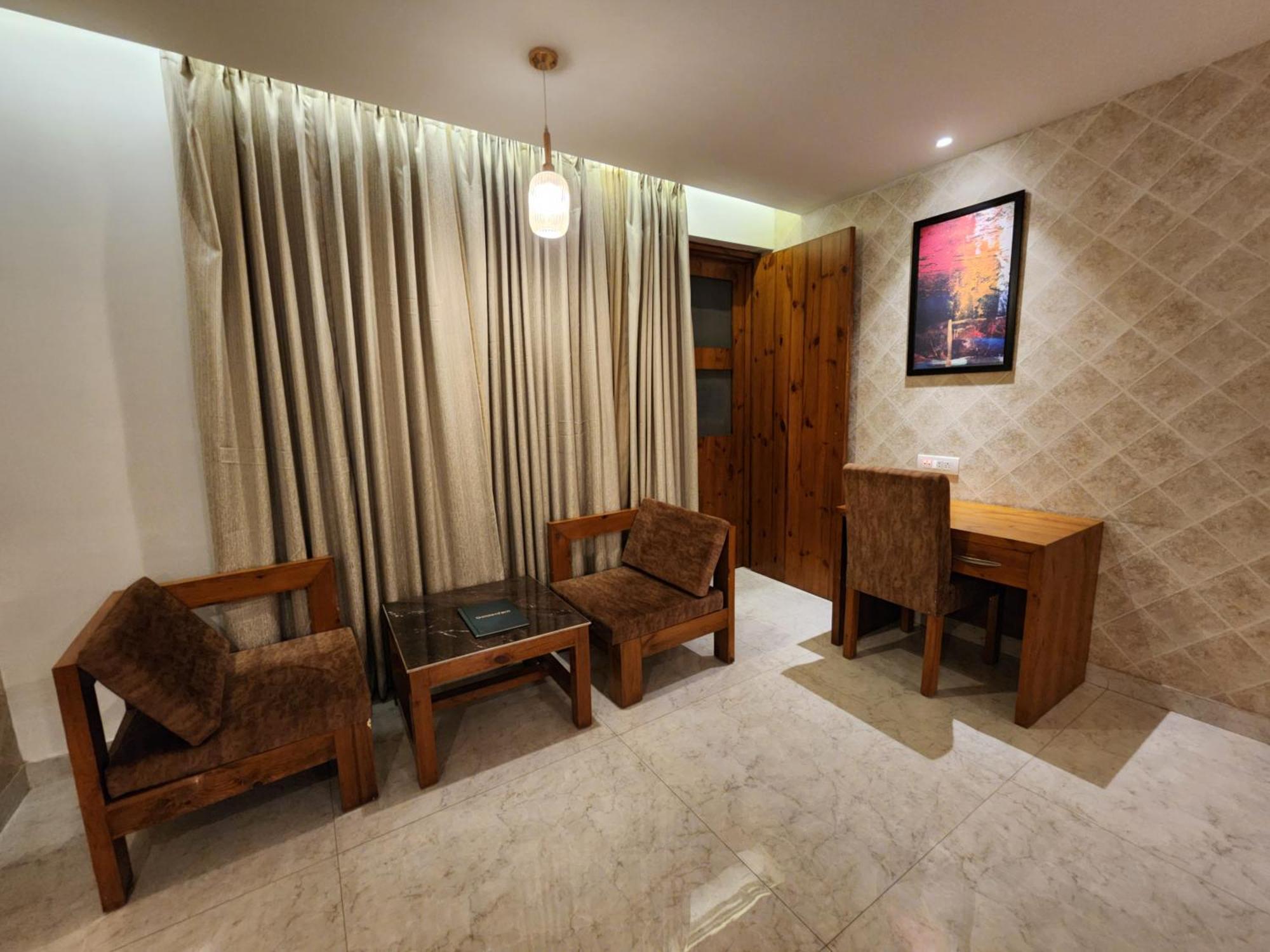 Golden Fern Resort Shimla Extérieur photo