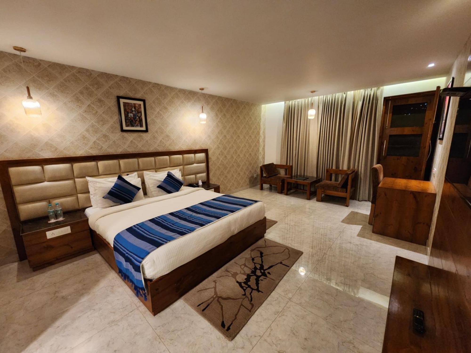 Golden Fern Resort Shimla Extérieur photo