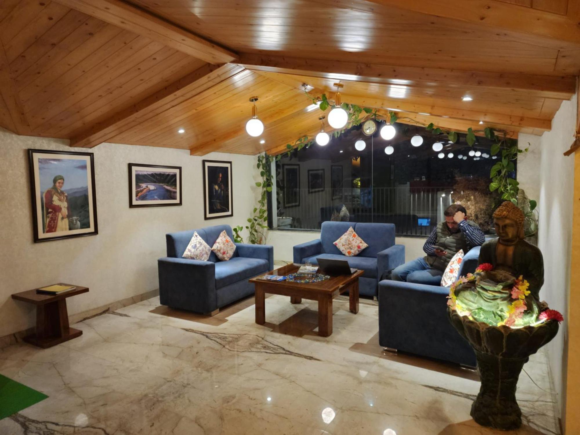 Golden Fern Resort Shimla Extérieur photo